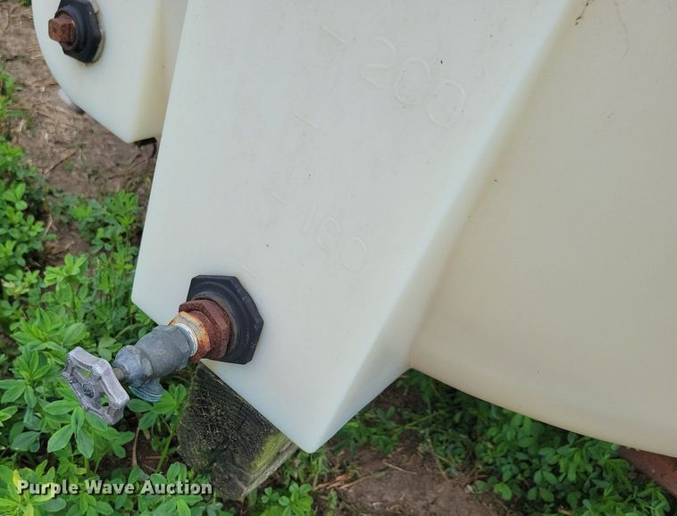 image for item DR4345 Poly tank