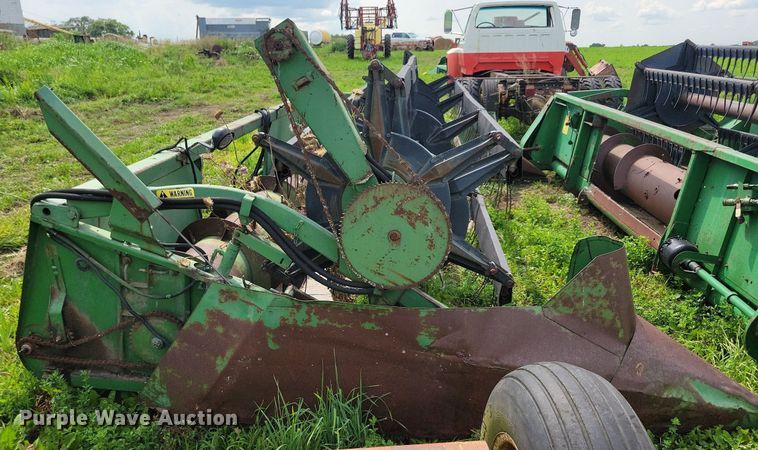 image for item DR4347 John Deere 216 rigid head