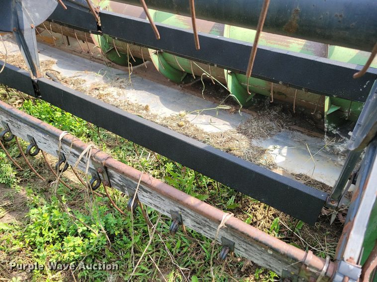 image for item DR4347 John Deere 216 rigid head