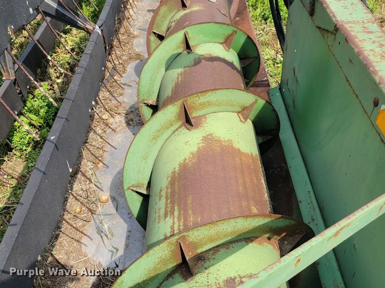 image for item DR4347 John Deere 216 rigid head