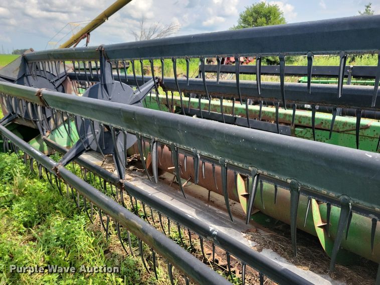 image for item DR4348 John Deere  916 rigid head