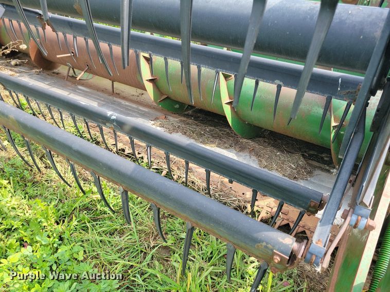 image for item DR4348 John Deere  916 rigid head