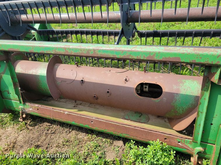 image for item DR4348 John Deere  916 rigid head