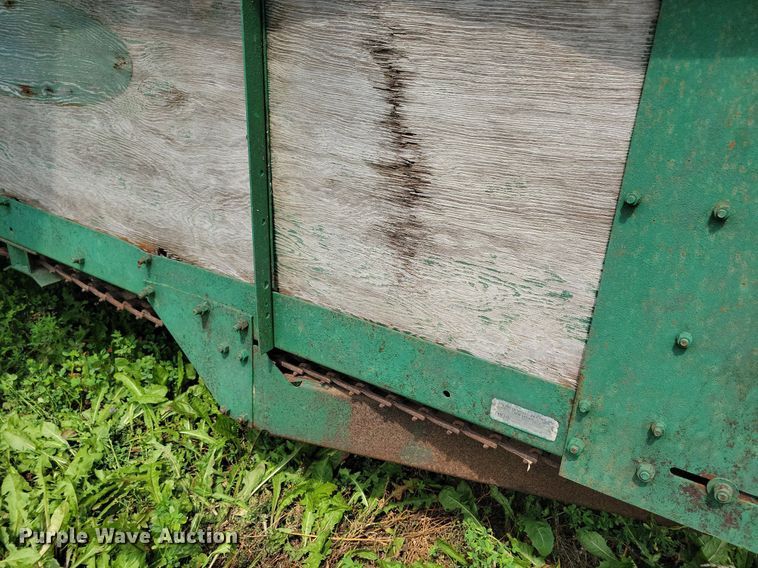 image for item DR4349 Badger BN 200 manure spreader