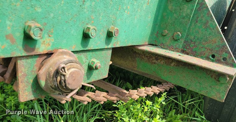 image for item DR4349 Badger BN 200 manure spreader