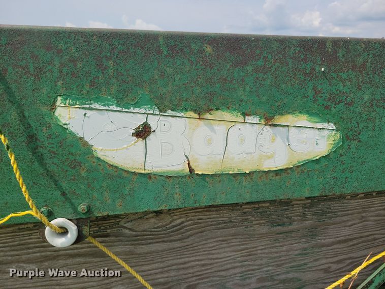 image for item DR4349 Badger BN 200 manure spreader