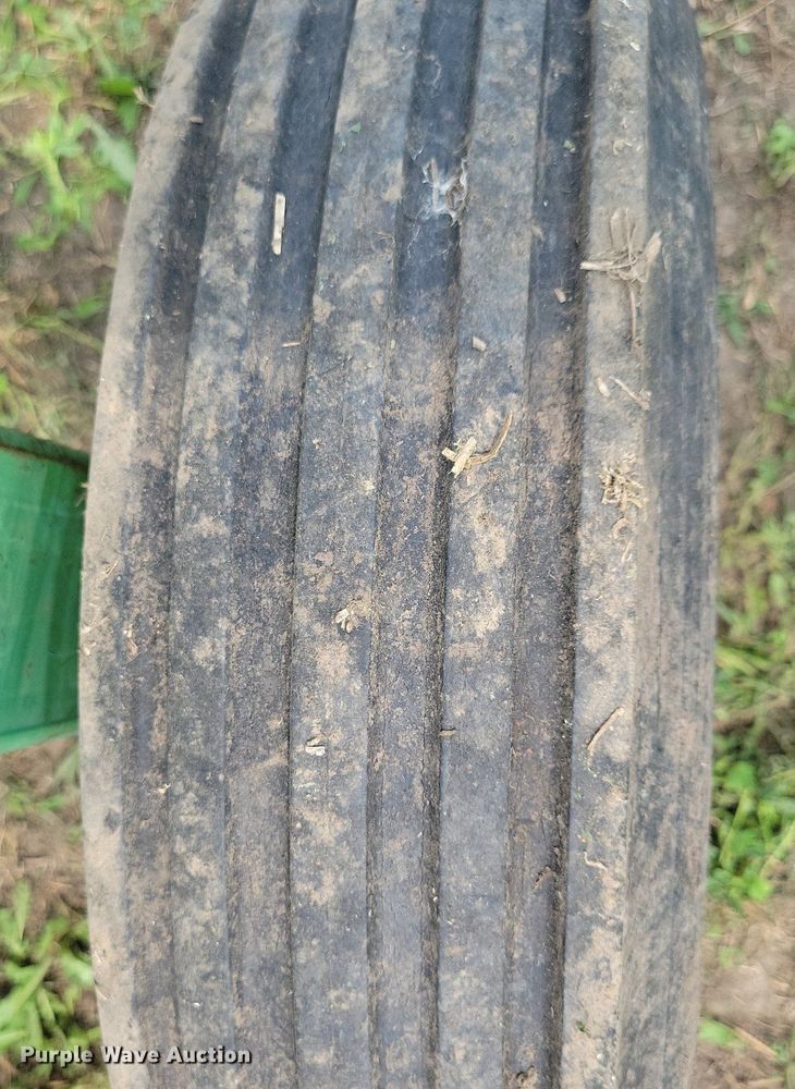 image for item DR4351 John Deere E0400 rotary hoe