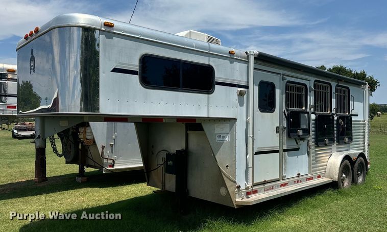 image for item DU3018 2004 Adams horse trailer