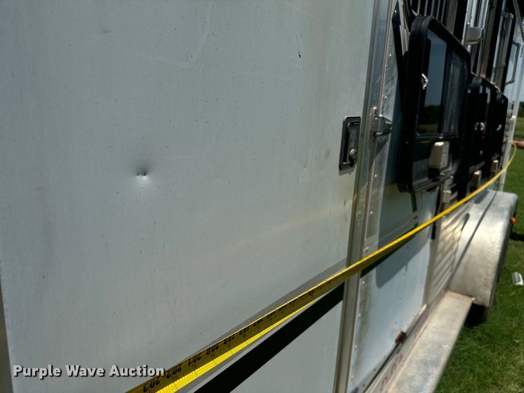 image for item DU3018 2004 Adams horse trailer