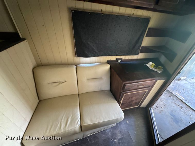 image for item DU3018 2004 Adams horse trailer