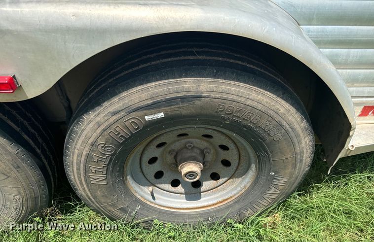 image for item DU3018 2004 Adams horse trailer