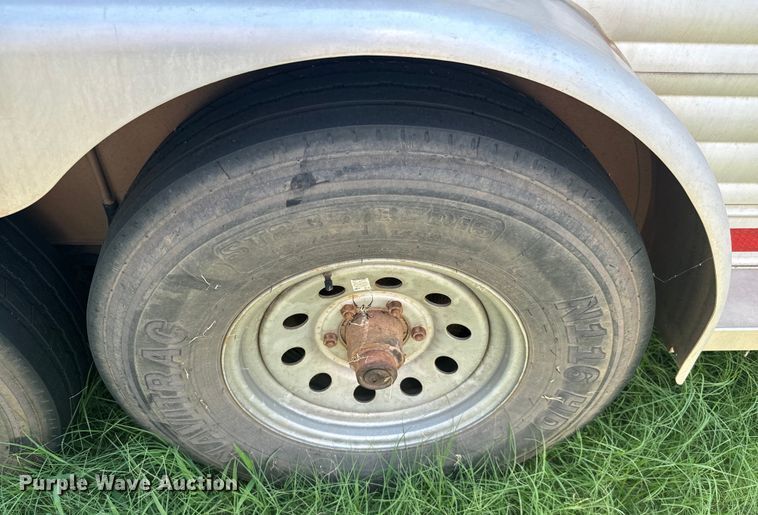 image for item DU3018 2004 Adams horse trailer