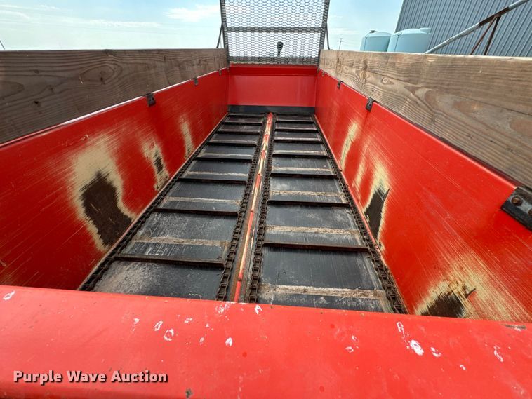 image for item DX0929 Kuhn Knight Prospread 1140 manure spreader