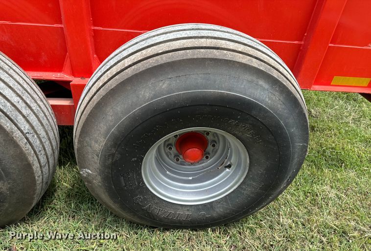 image for item DX0929 Kuhn Knight Prospread 1140 manure spreader