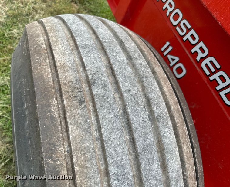 image for item DX0929 Kuhn Knight Prospread 1140 manure spreader