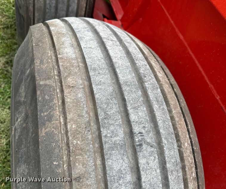 image for item DX0929 Kuhn Knight Prospread 1140 manure spreader