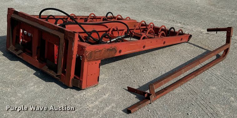 image for item DX0930 Farmhand H118-A skid steer bale accumulator grabber