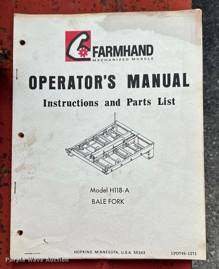 image for item DX0930 Farmhand H118-A skid steer bale accumulator grabber