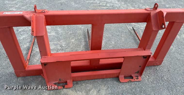 image for item DX0931 skid steer bale spear