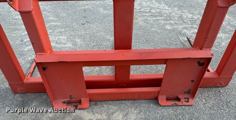 image for item DX0931 skid steer bale spear