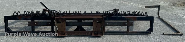 image for item DX0932 Bale Claw XL 5X2 skid steer bale accumulator grapple