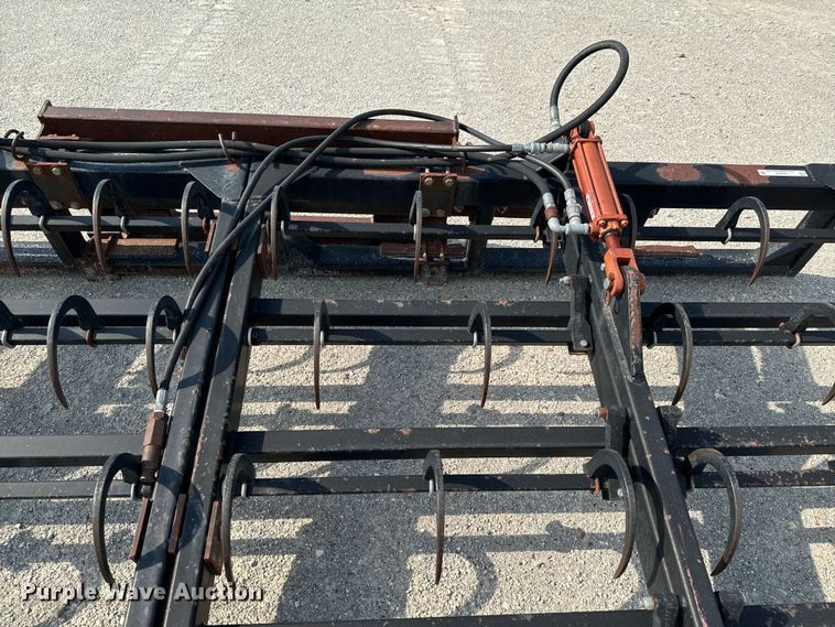 image for item DX0932 Bale Claw XL 5X2 skid steer bale accumulator grapple