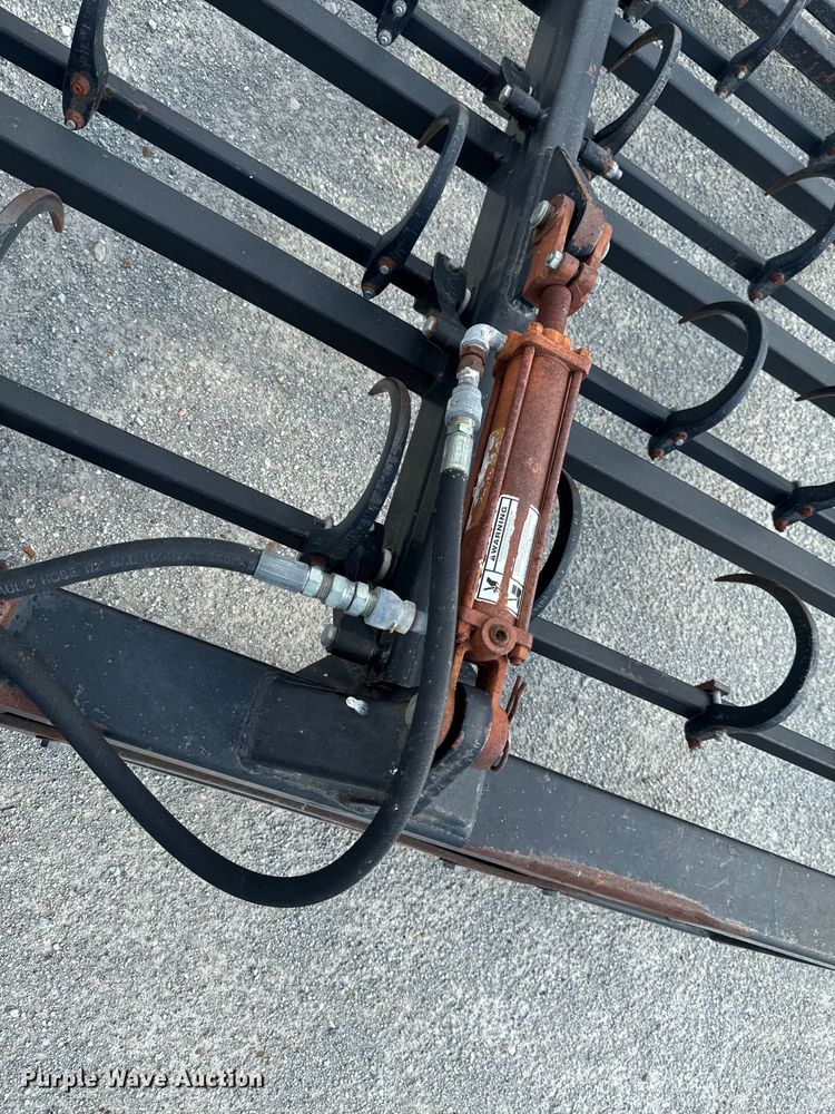 image for item DX0932 Bale Claw XL 5X2 skid steer bale accumulator grapple