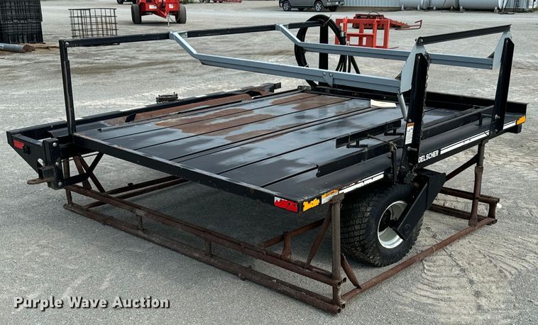 image for item DX0933 Hoelscher 1000 bale accumulator