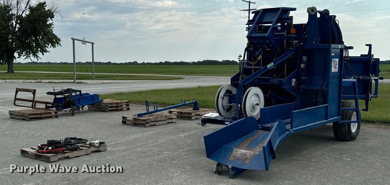 image for item DX0934 GFC Bale Band-It 200 bale accumulator