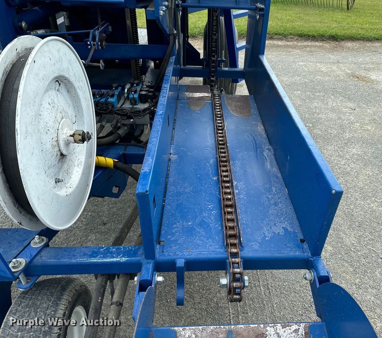 image for item DX0934 GFC Bale Band-It 200 bale accumulator