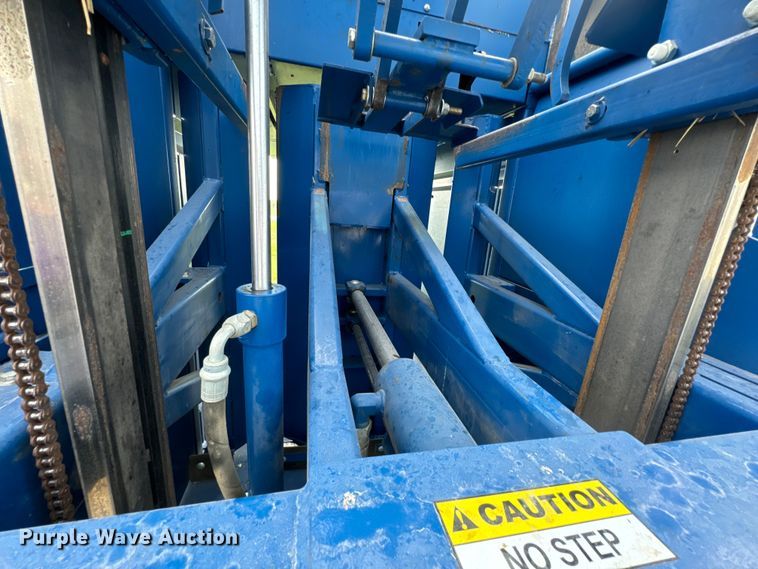 image for item DX0934 GFC Bale Band-It 200 bale accumulator