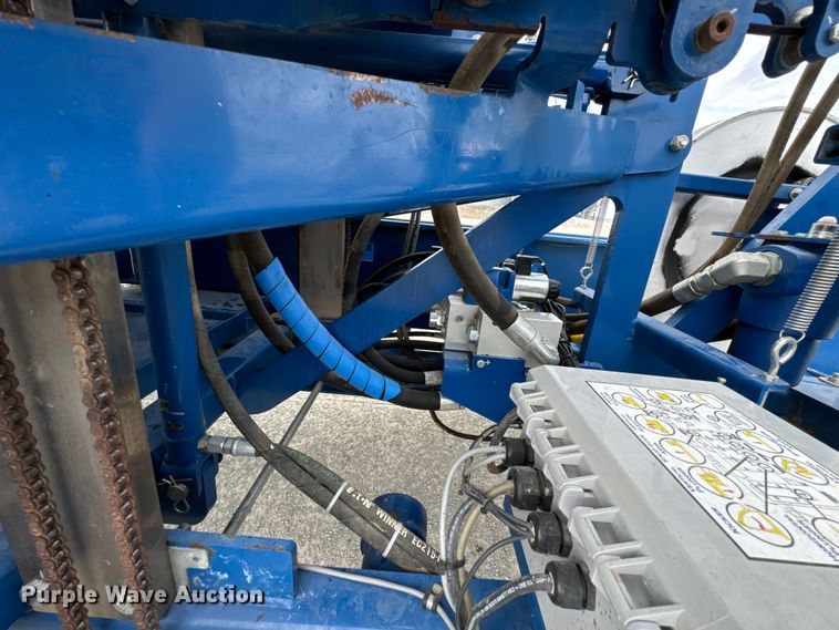 image for item DX0934 GFC Bale Band-It 200 bale accumulator