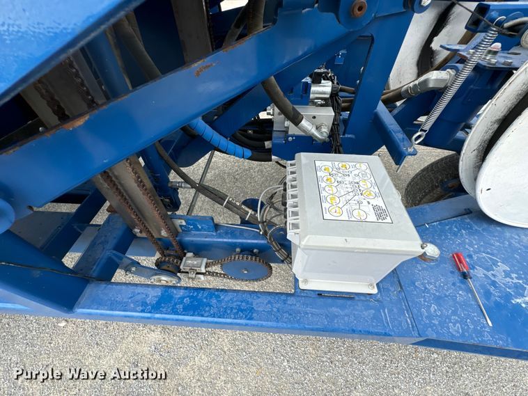 image for item DX0934 GFC Bale Band-It 200 bale accumulator