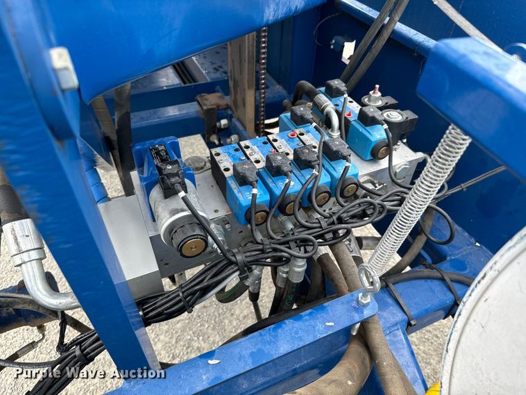 image for item DX0934 GFC Bale Band-It 200 bale accumulator