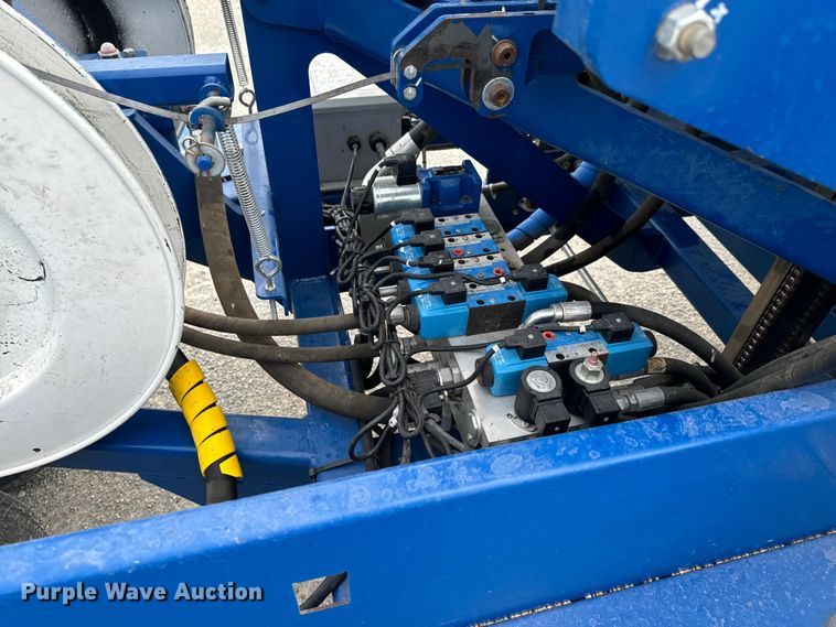 image for item DX0934 GFC Bale Band-It 200 bale accumulator