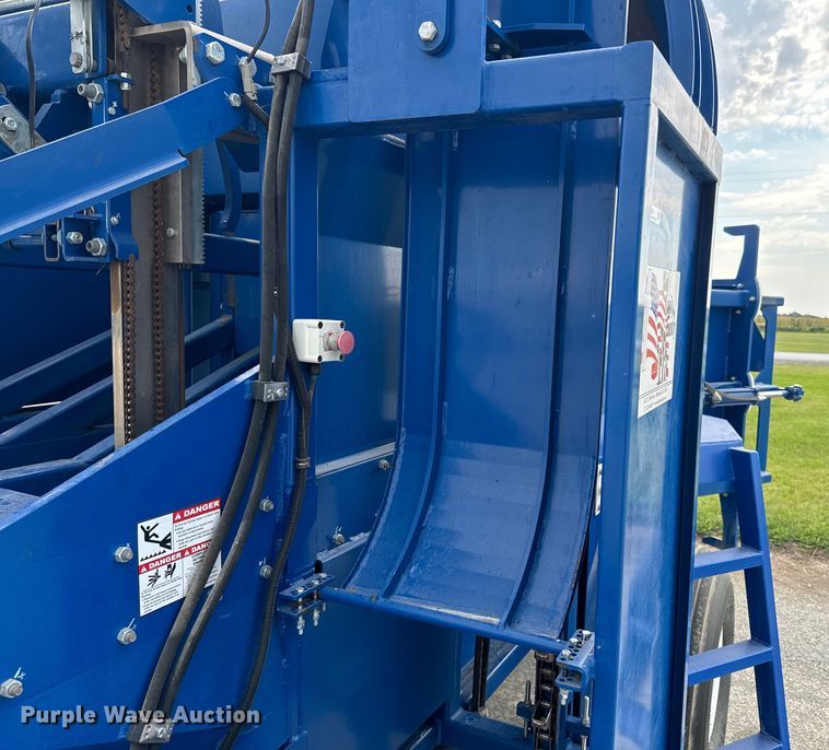 image for item DX0934 GFC Bale Band-It 200 bale accumulator