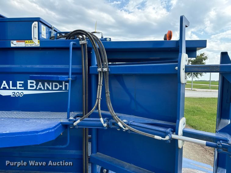 image for item DX0934 GFC Bale Band-It 200 bale accumulator