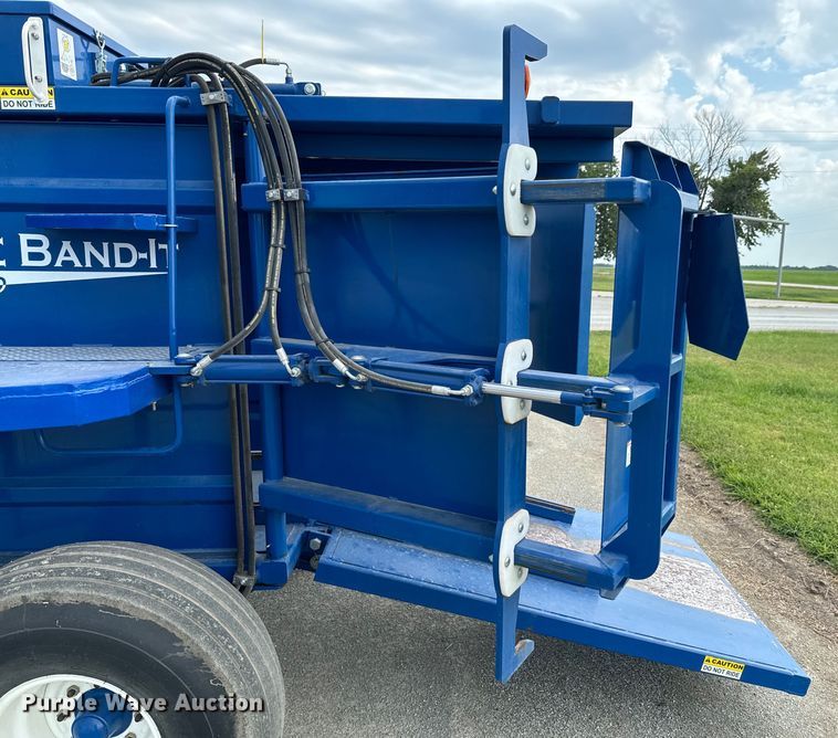 image for item DX0934 GFC Bale Band-It 200 bale accumulator