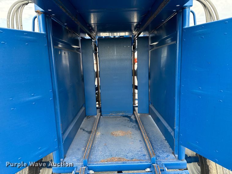 image for item DX0934 GFC Bale Band-It 200 bale accumulator