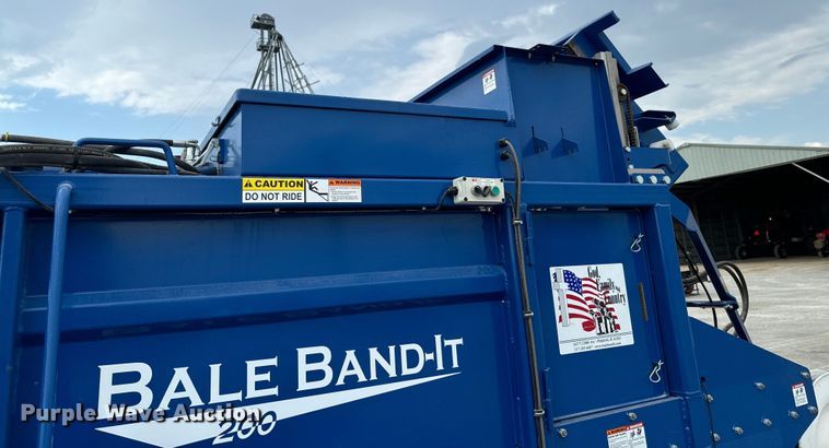 image for item DX0934 GFC Bale Band-It 200 bale accumulator