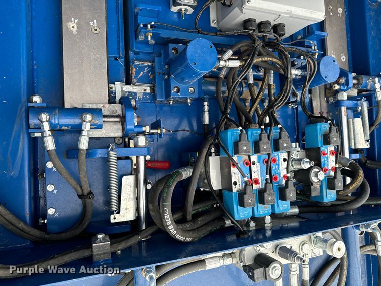 image for item DX0934 GFC Bale Band-It 200 bale accumulator