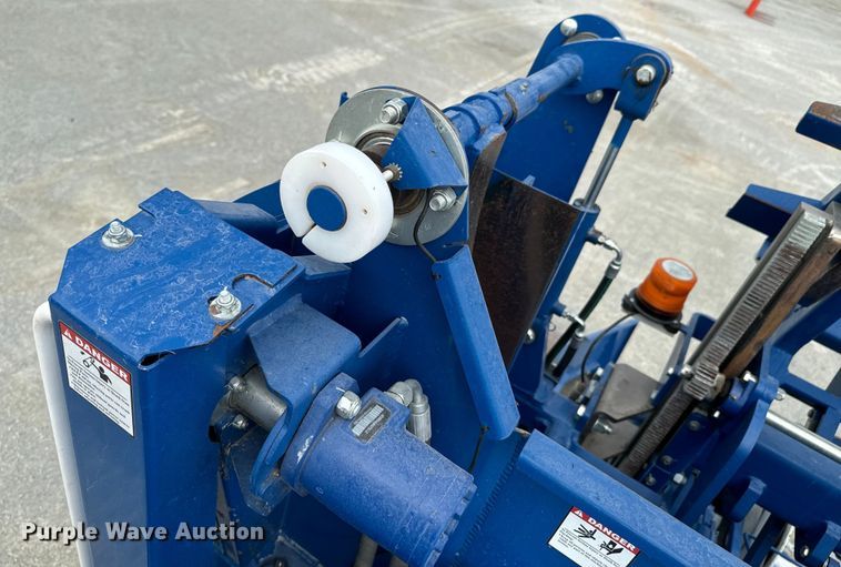 image for item DX0934 GFC Bale Band-It 200 bale accumulator