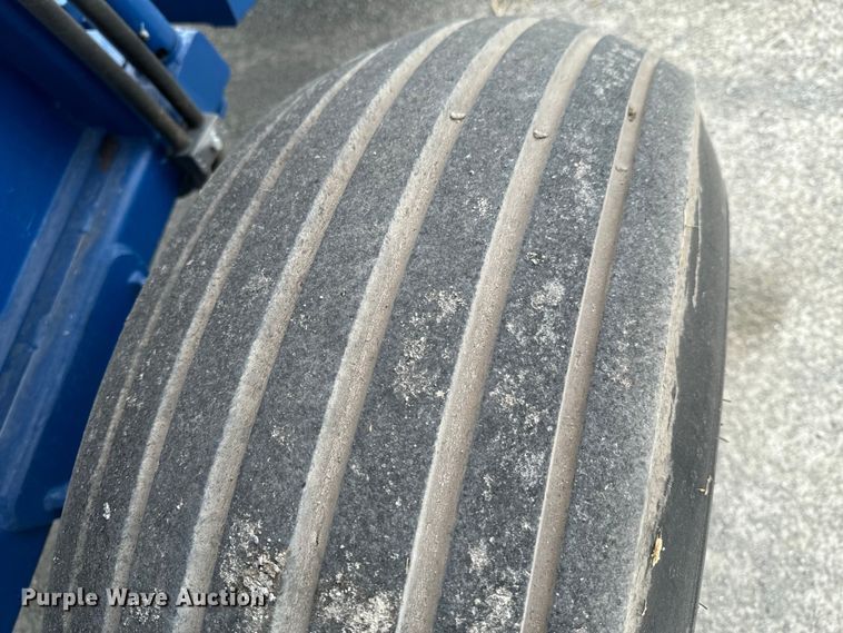 image for item DX0934 GFC Bale Band-It 200 bale accumulator