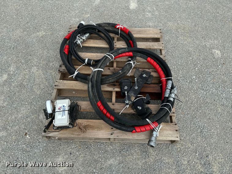 image for item DX0934 GFC Bale Band-It 200 bale accumulator