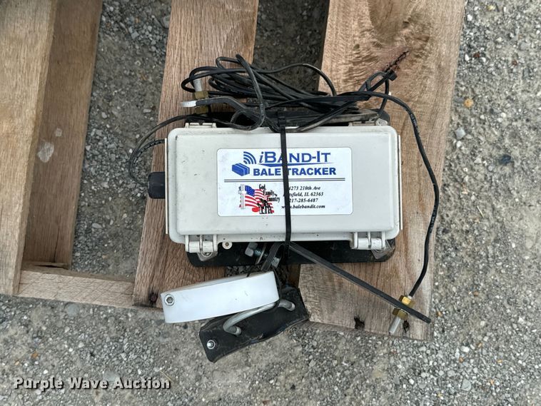 image for item DX0934 GFC Bale Band-It 200 bale accumulator