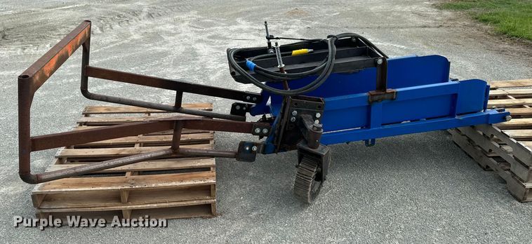 image for item DX0934 GFC Bale Band-It 200 bale accumulator