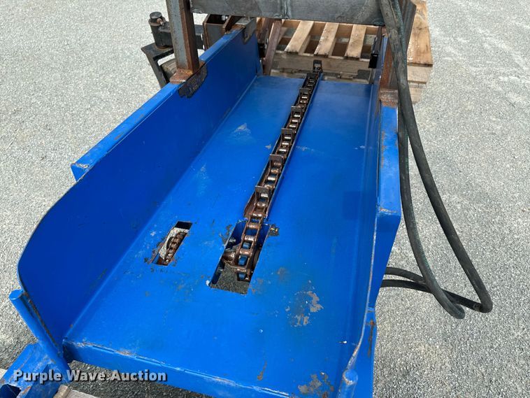 image for item DX0934 GFC Bale Band-It 200 bale accumulator