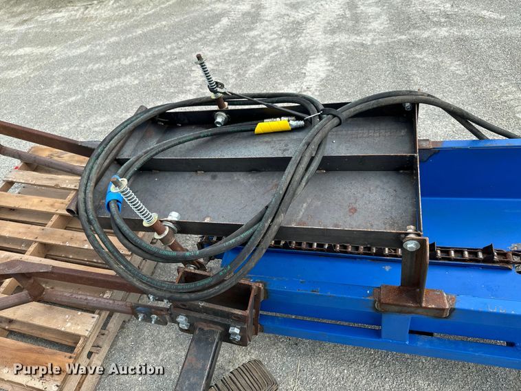 image for item DX0934 GFC Bale Band-It 200 bale accumulator