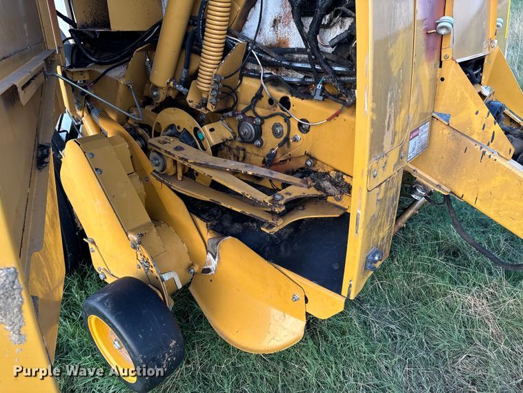 image for item DX0939 Vermeer 604N round baler