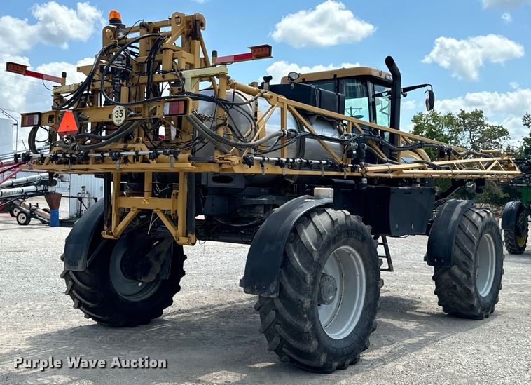 image for item DX0957 2012 Rogator RG900 sprayer